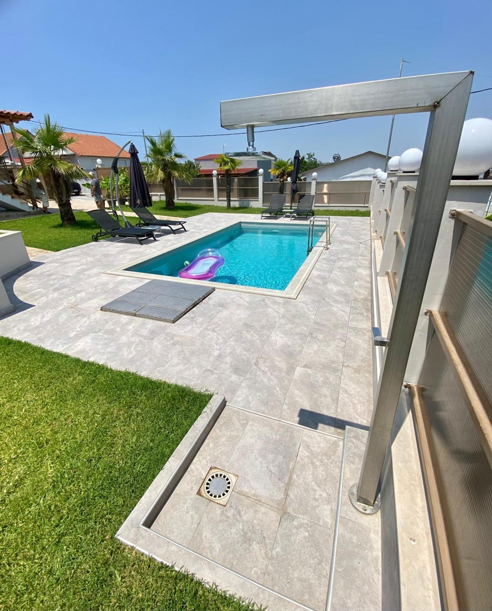 Villa Liana , Private Villa With Pool And Garden Vergia Buitenkant foto
