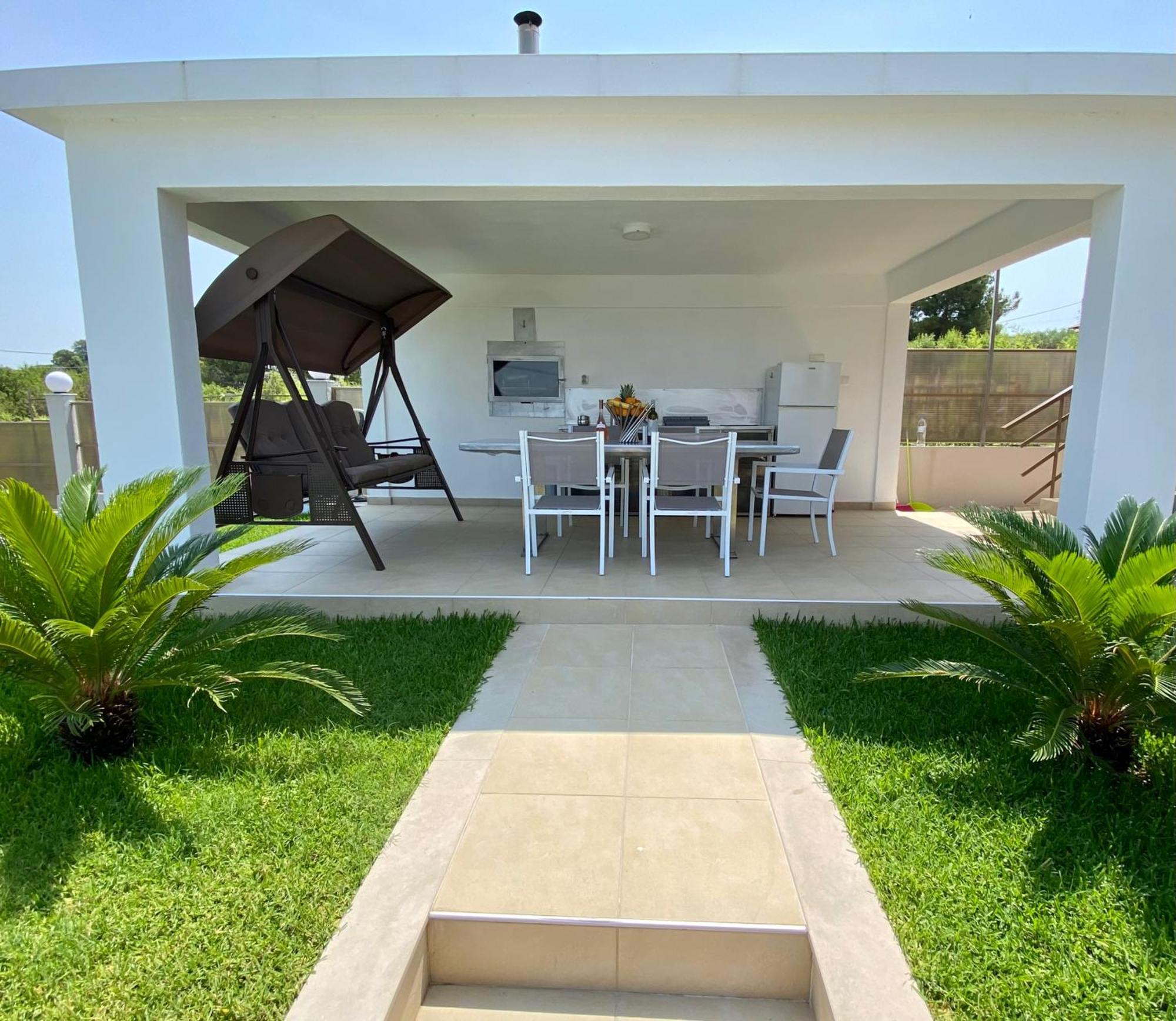Villa Liana , Private Villa With Pool And Garden Vergia Buitenkant foto